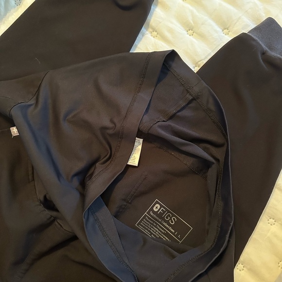 FIGS **Maternity** BLACK - Zamora Jogger Scrub Pants - Picture 3 of 6